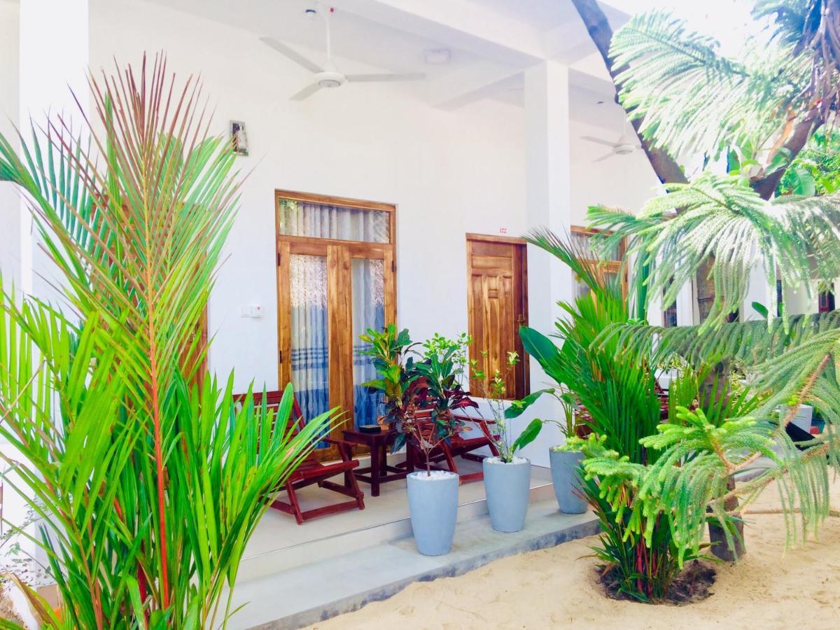 Tropicana Home Stay آروغام المظهر الخارجي الصورة